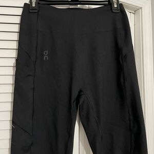 On cloud biker shorts